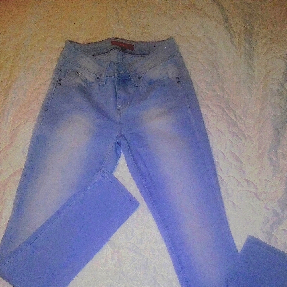 Mid-rise. YMI super skinny jeans. Size 5.